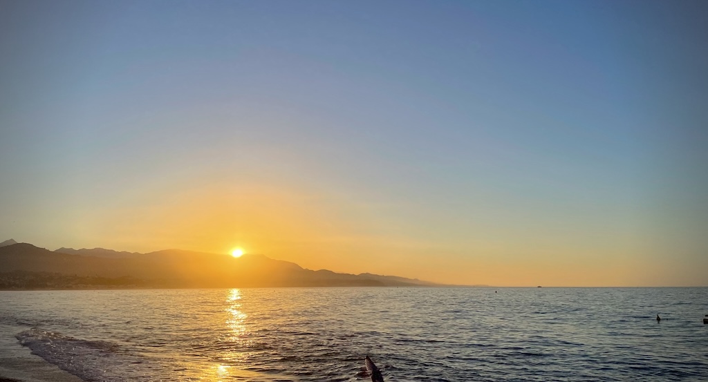 A photo of the southern coast of Spain at sunrise.